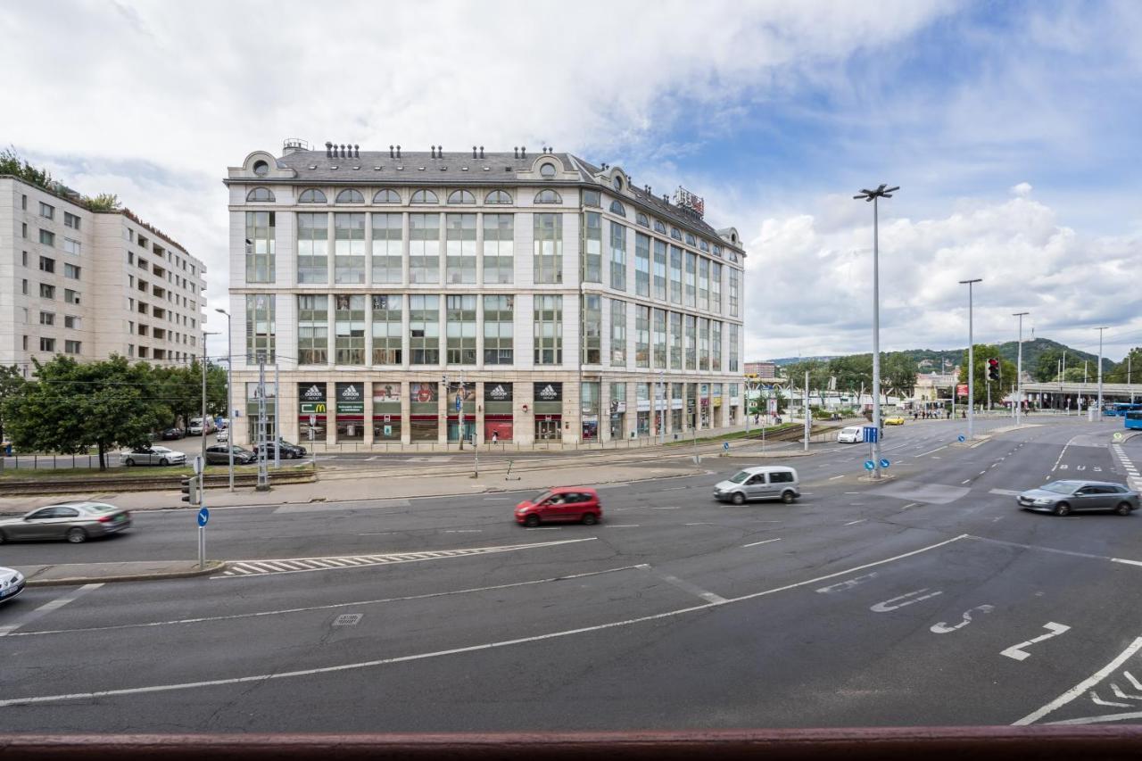 Apartman Bpr Ethereal Panoramic With A/c & Balcony